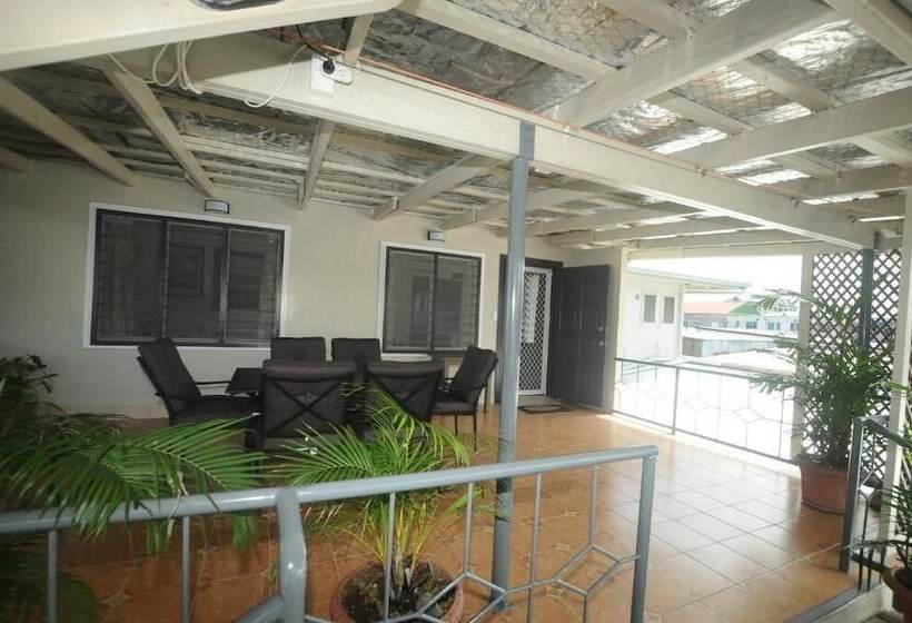 هتل Talofa Inn