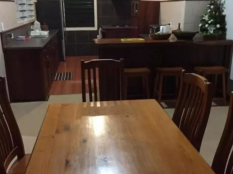 هتل Talofa Inn