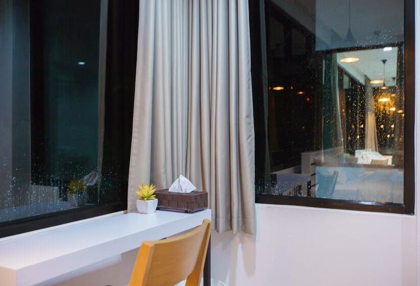 Отель Thamm Residence