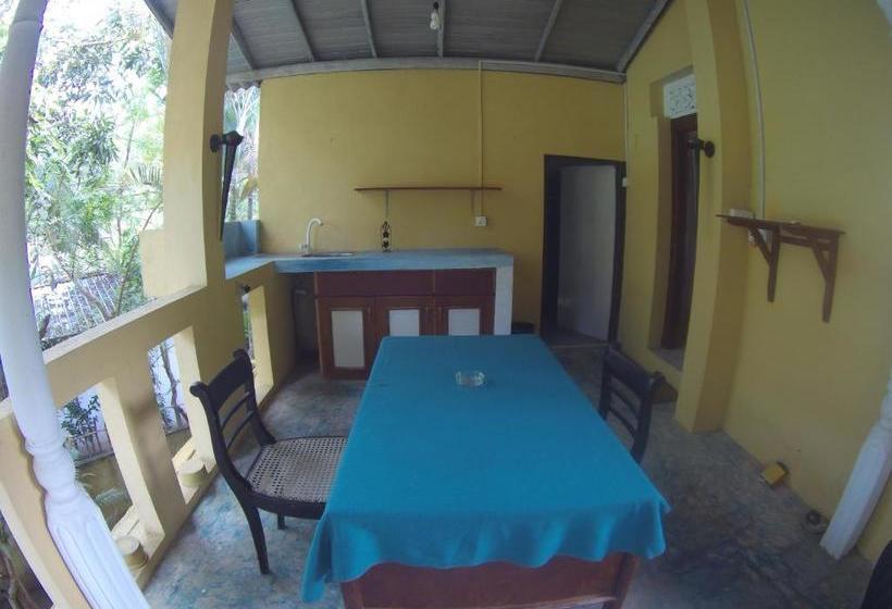 בית מלון כפרי Weliwatta House