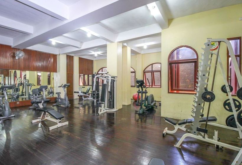 Hotel Reddoorz Premium @ Bukit Damai Indah