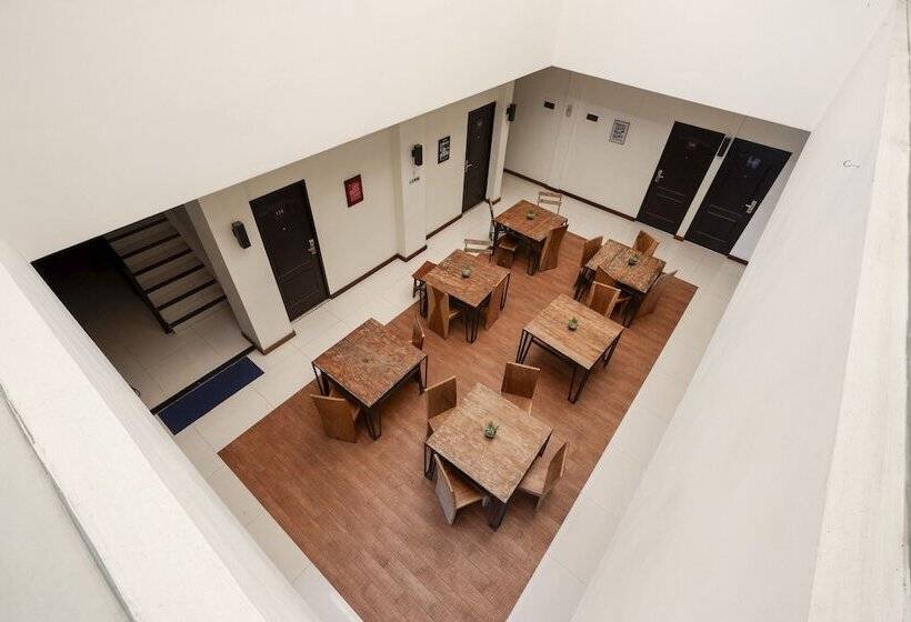 فندق Reddoorz @ Kawi