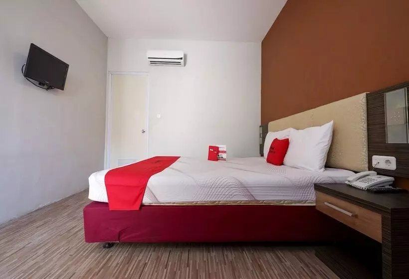Hotel Reddoorz @ Kawi