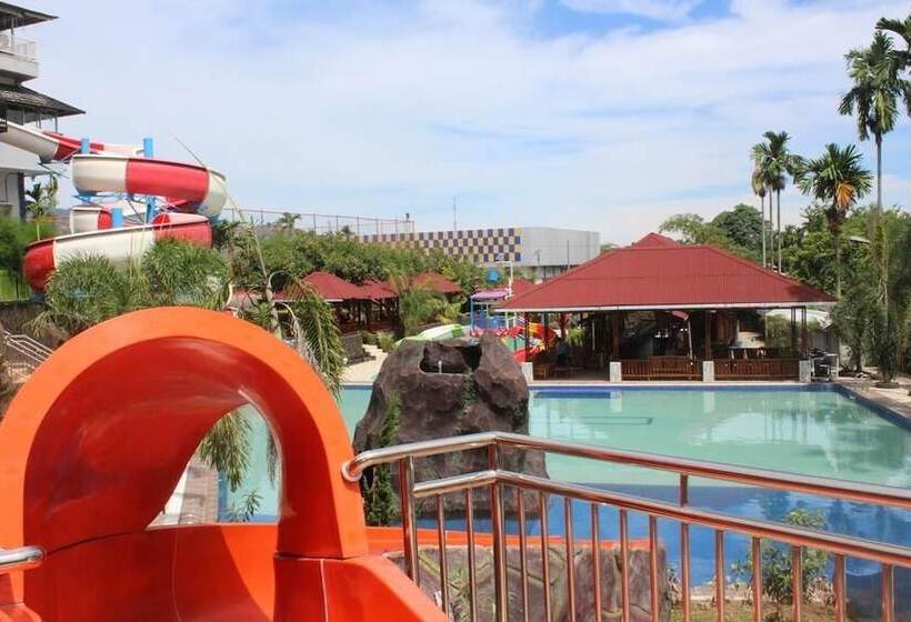 Imelda Hotel   Waterpark   Convention
