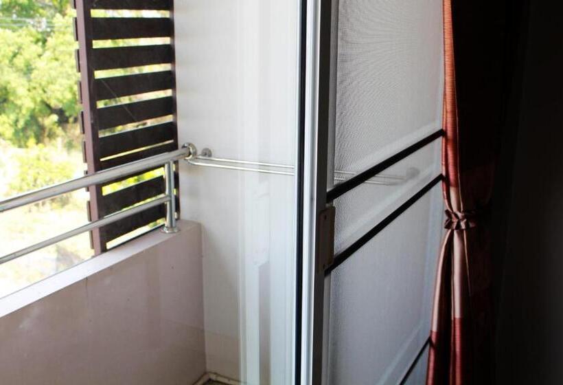 هتل Pornkasem House