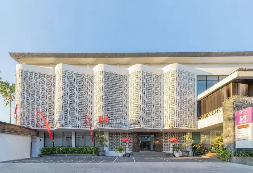 ホテル Swiss-Belinn Seminyak