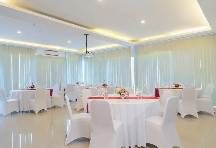 ホテル Swiss-Belinn Seminyak