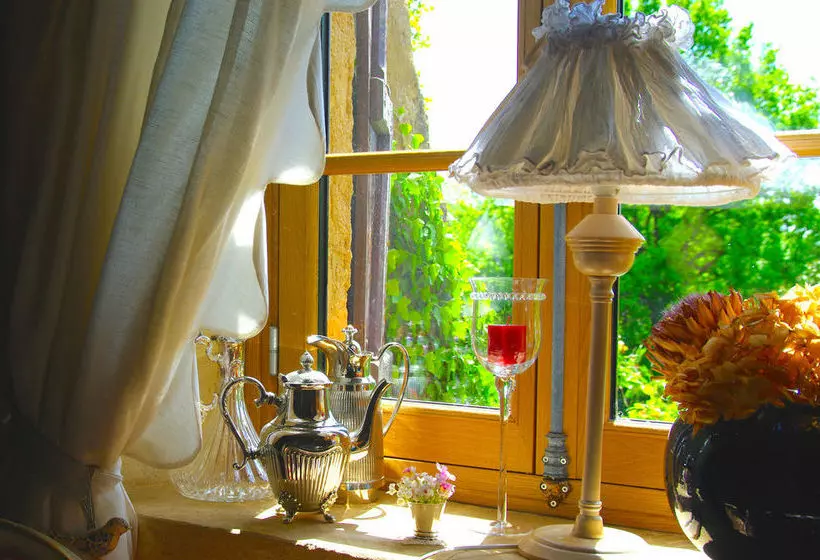 Aamiaismajoitus (B&B) Manoir Des Forges