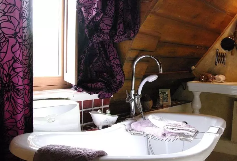 Aamiaismajoitus (B&B) Manoir Des Forges