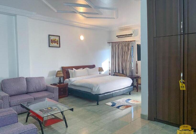 בית מלון כפרי Mj Grand