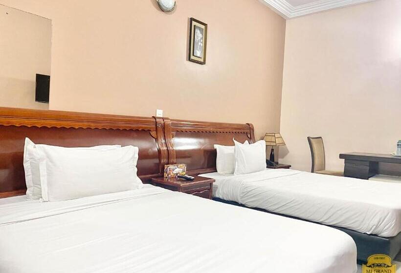 בית מלון כפרי Mj Grand