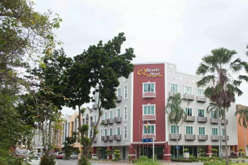 Hotel Qlassic