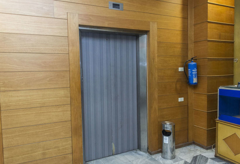 فندق Garuda  Pontianak