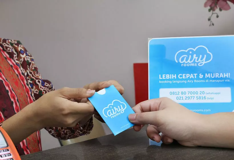 ホテル Airy Mandonga Laute Tiga 48 Kendari