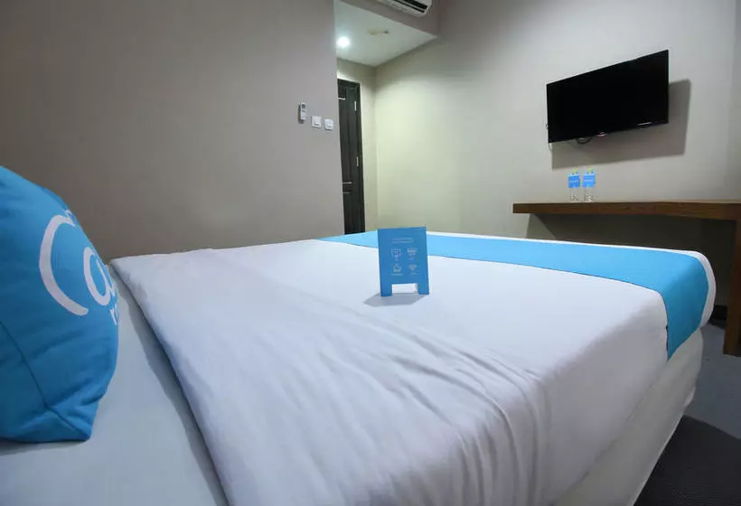ホテル Airy Mandonga Laute Tiga 48 Kendari