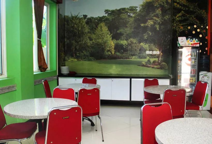 ホテル Airy Panakkukang Pettarani Tiga 17 Makassar