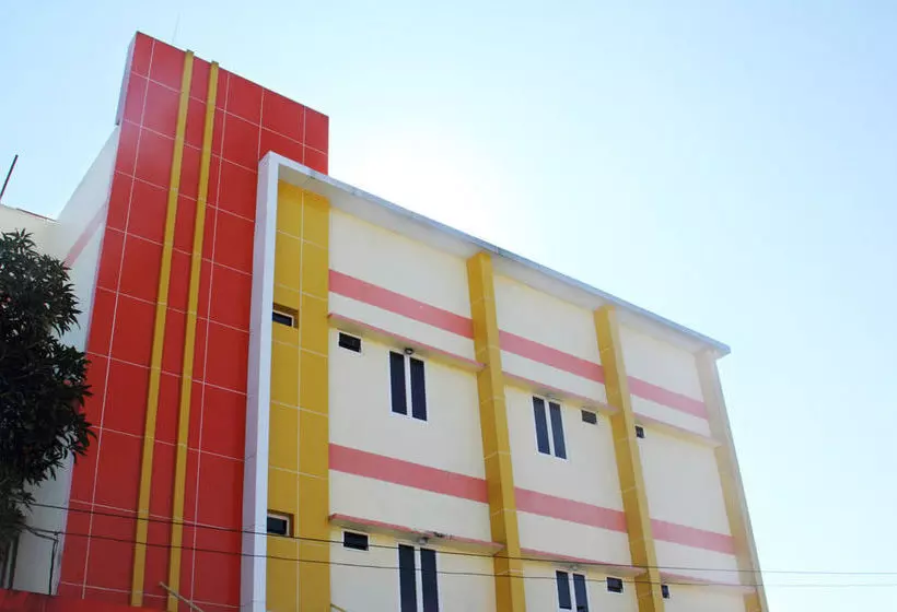 ホテル Airy Panakkukang Pettarani Tiga 17 Makassar