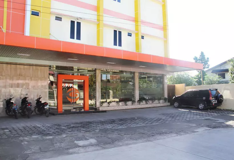 ホテル Airy Panakkukang Pettarani Tiga 17 Makassar