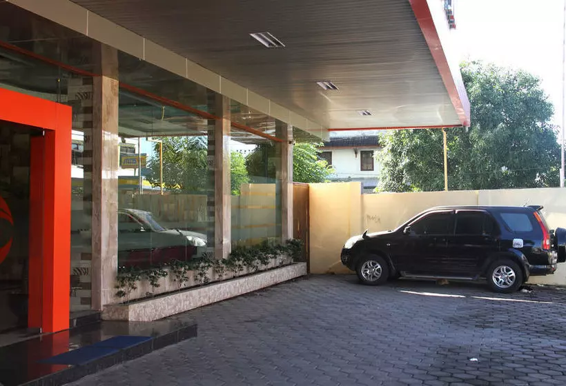ホテル Airy Panakkukang Pettarani Tiga 17 Makassar