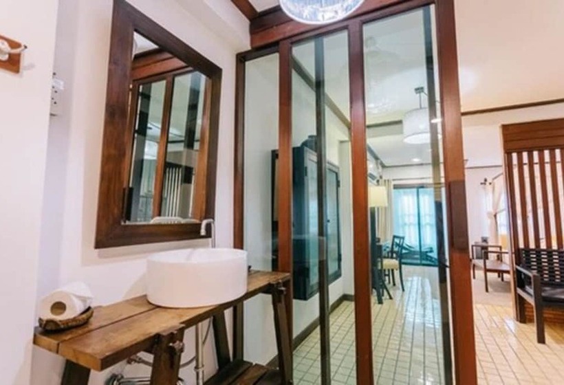 בית מלון כפרי Ban Chang Tong