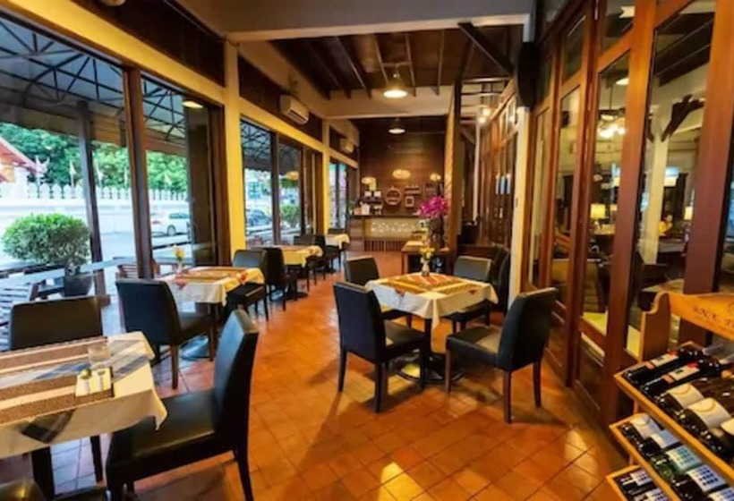 בית מלון כפרי Ban Chang Tong