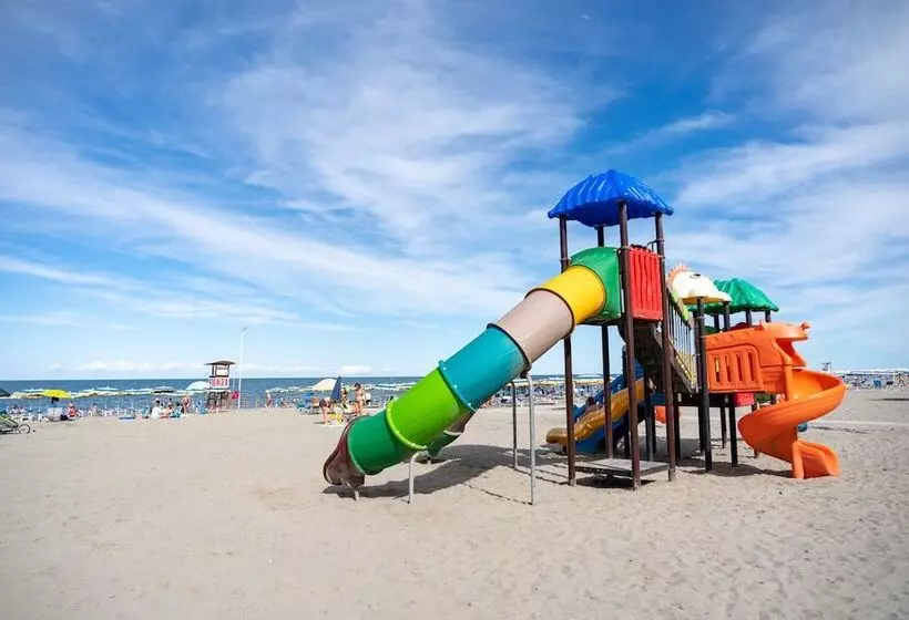 هتل Campingvillaggio Atlanta E Mediterraneo  Campground