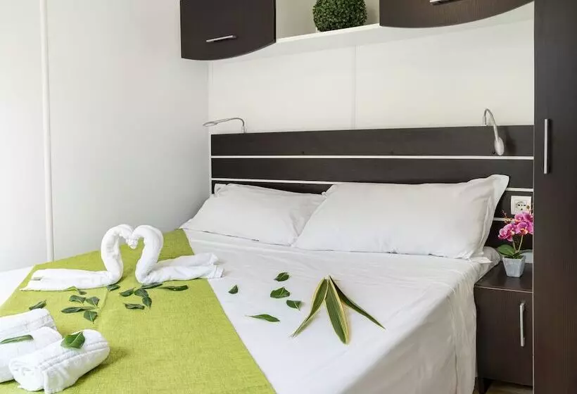 هتل Campingvillaggio Atlanta E Mediterraneo  Campground