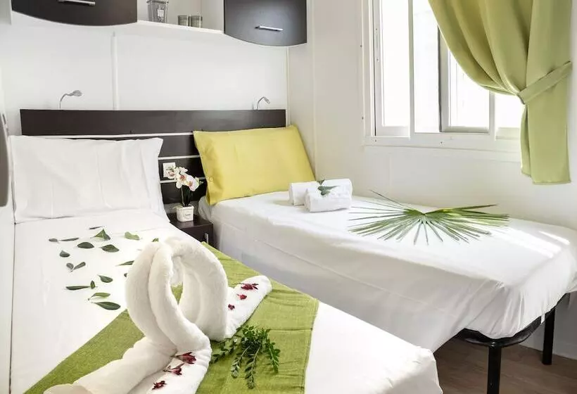 هتل Campingvillaggio Atlanta E Mediterraneo  Campground