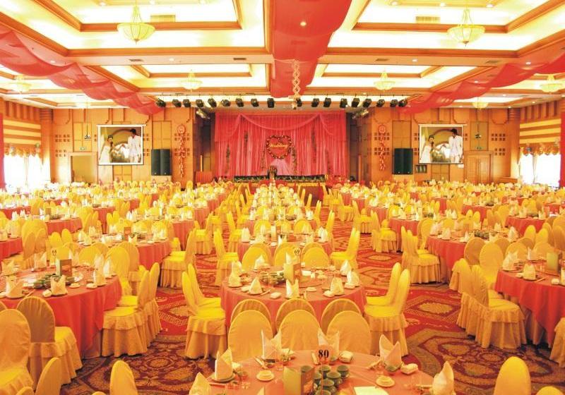 Отель Fangzhong Sunshine