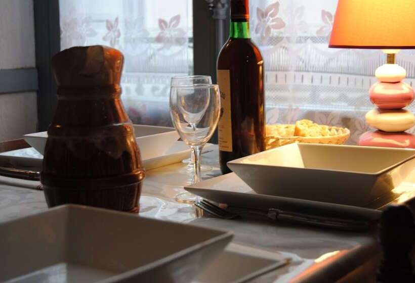 Отель Hôtel De Genève