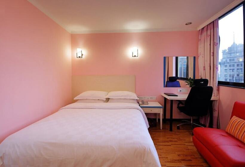 בית מלון כפרי Ln White House