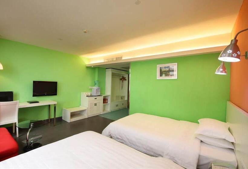 בית מלון כפרי Ln White House