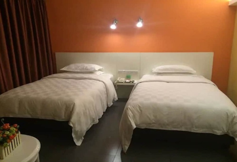 בית מלון כפרי Ln White House