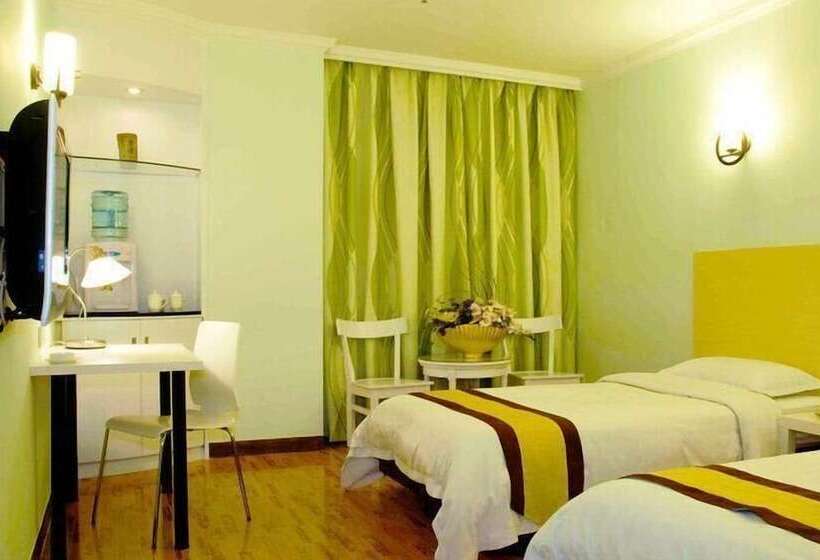 בית מלון כפרי Ln White House