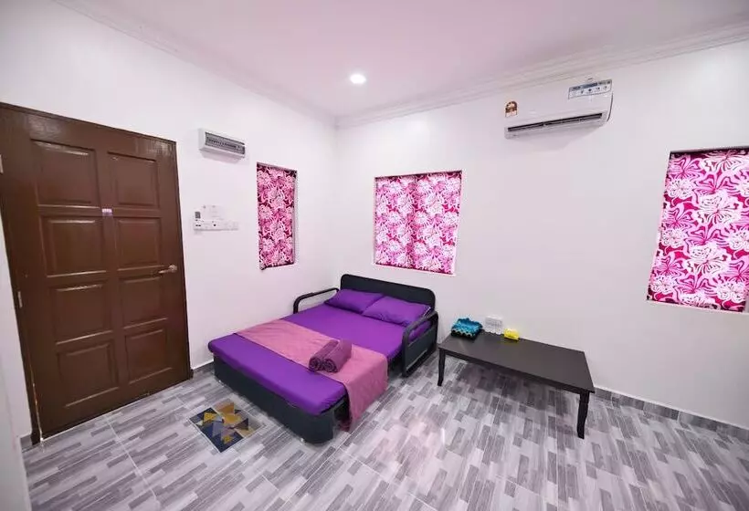 ホテル Noor Arfa River Chalet