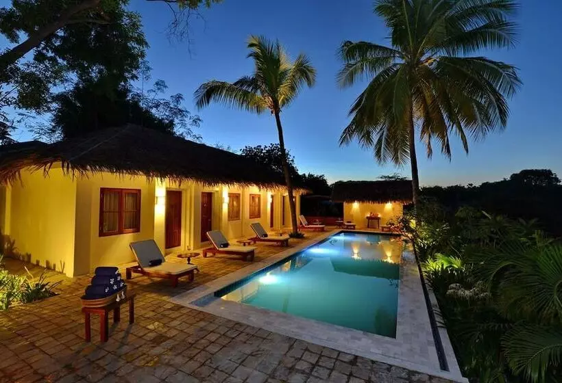هتل Oasis  Bagan