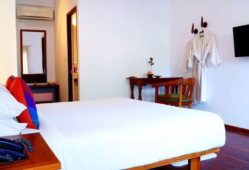 هتل Oasis  Bagan