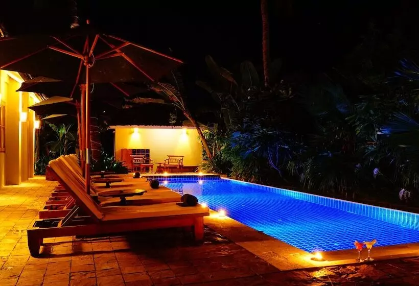 هتل Oasis  Bagan