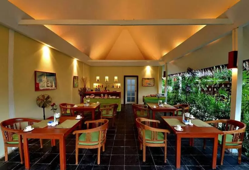 هتل Oasis  Bagan
