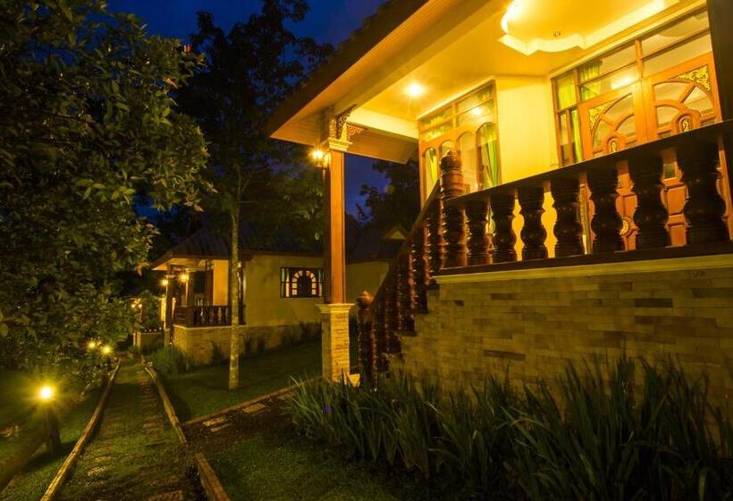 호텔 Mont Goei Pai