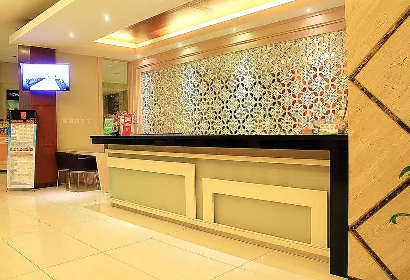Hotelli Zen Premium Setrawangi Raya
