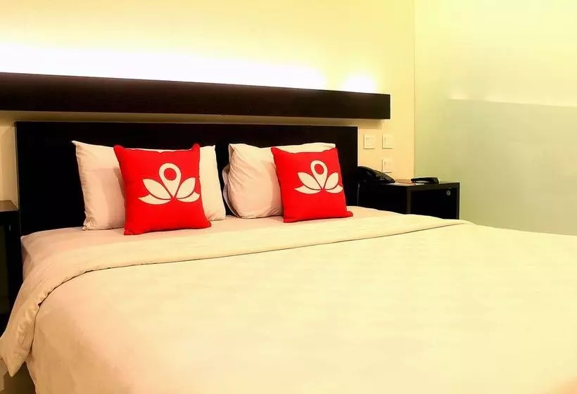 Hotelli Zen Premium Setrawangi Raya