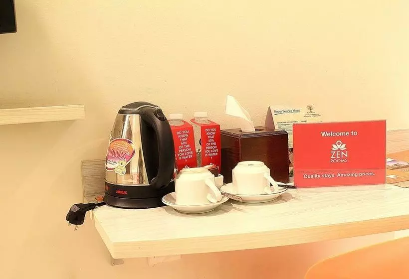 Hotelli Zen Premium Setrawangi Raya