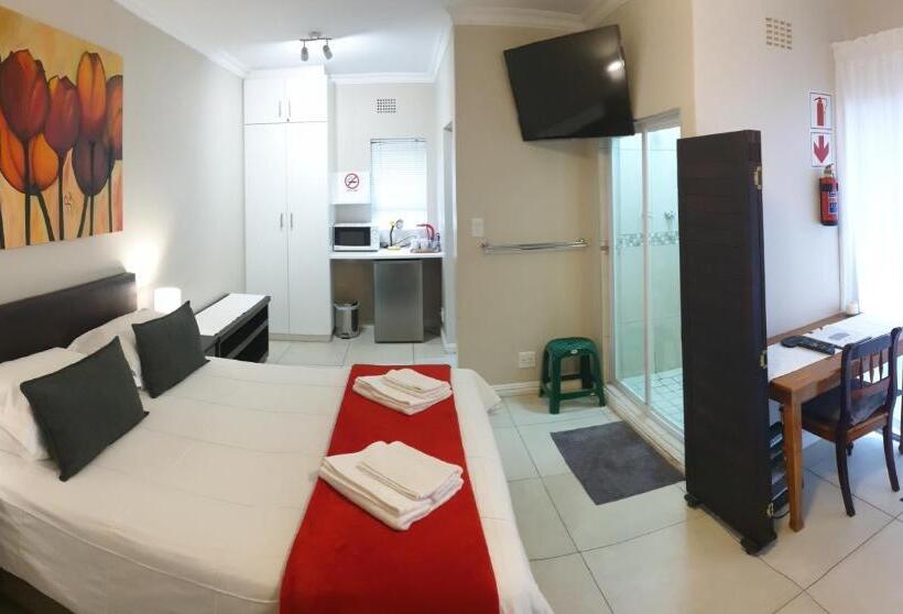 Metime Guesthouse & Self Catering