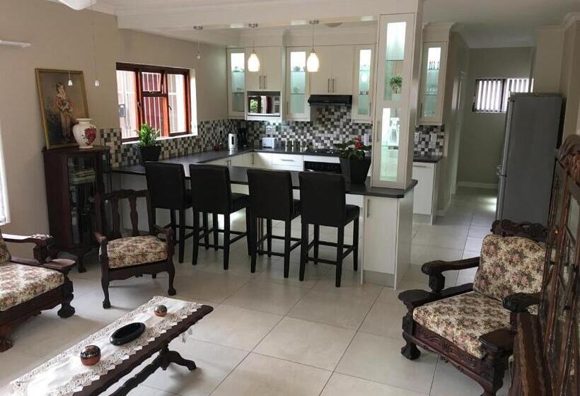 Metime Guesthouse & Self Catering