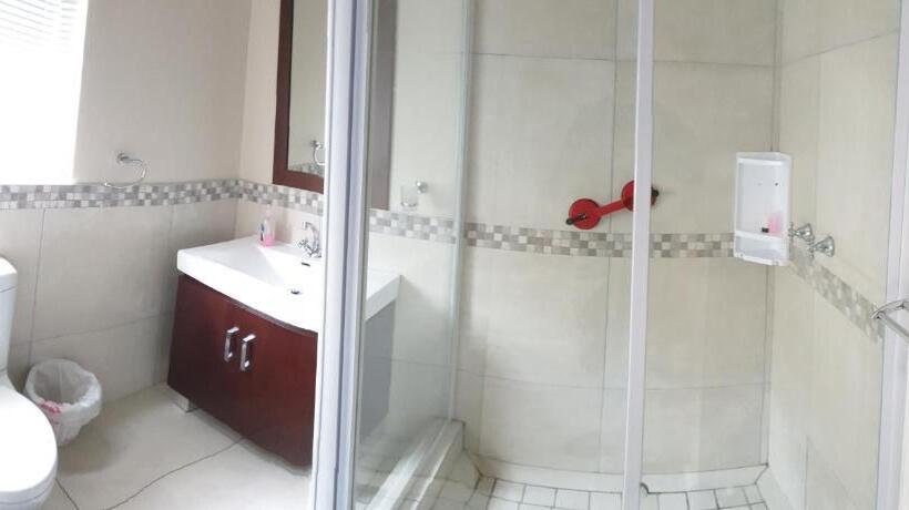 Metime Guesthouse & Self Catering