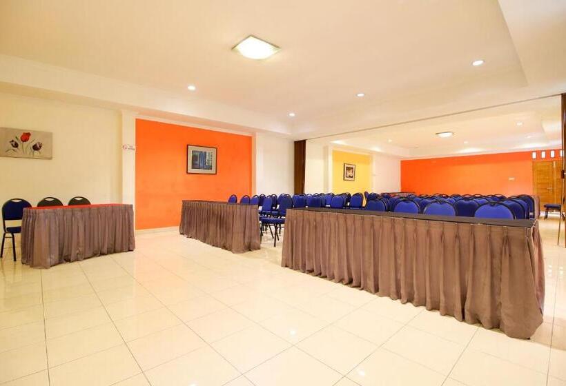 بنسيون Reddoorz Plus @ Taman Siswa 2