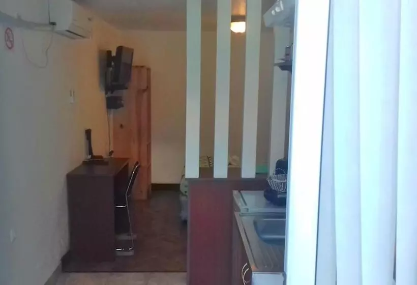 ペンション The Quiet Corner Guest House