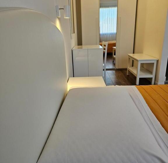 Victoria Royal Garden