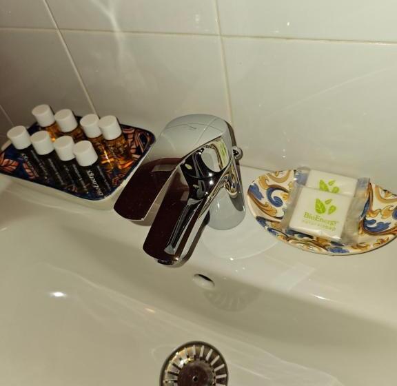 Victoria Royal Garden